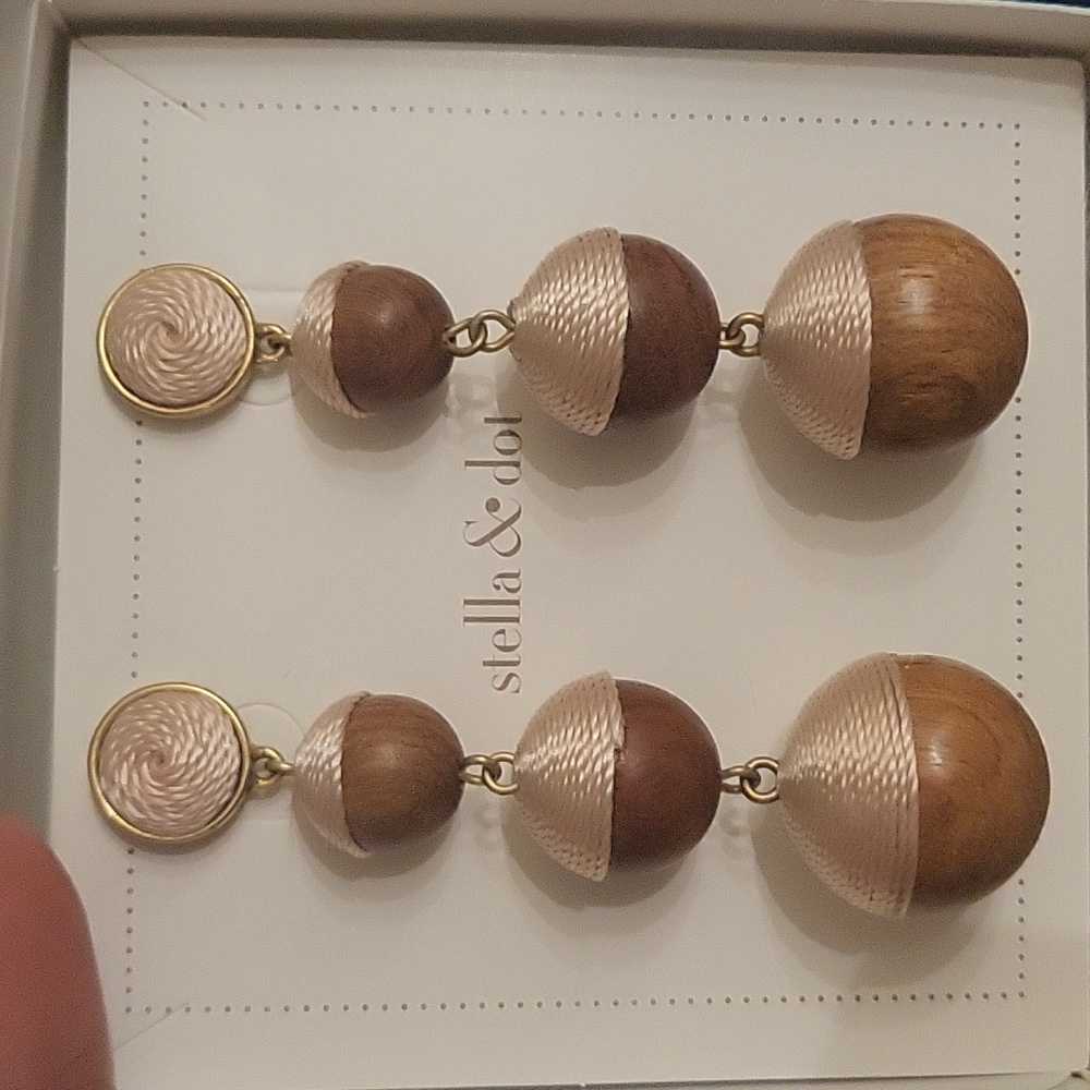 Effie Drop Earrings